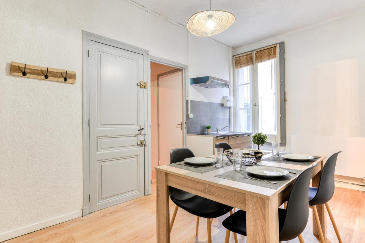 Apartament Le Central - Wifi - Tout A Pied Carcassonne Zewnętrze zdjęcie
